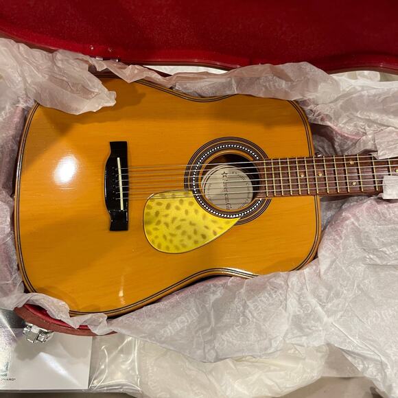 American Girl Rosewood-colored Acoustic Guitar for Dolls MYAG - Picture 5 of 11